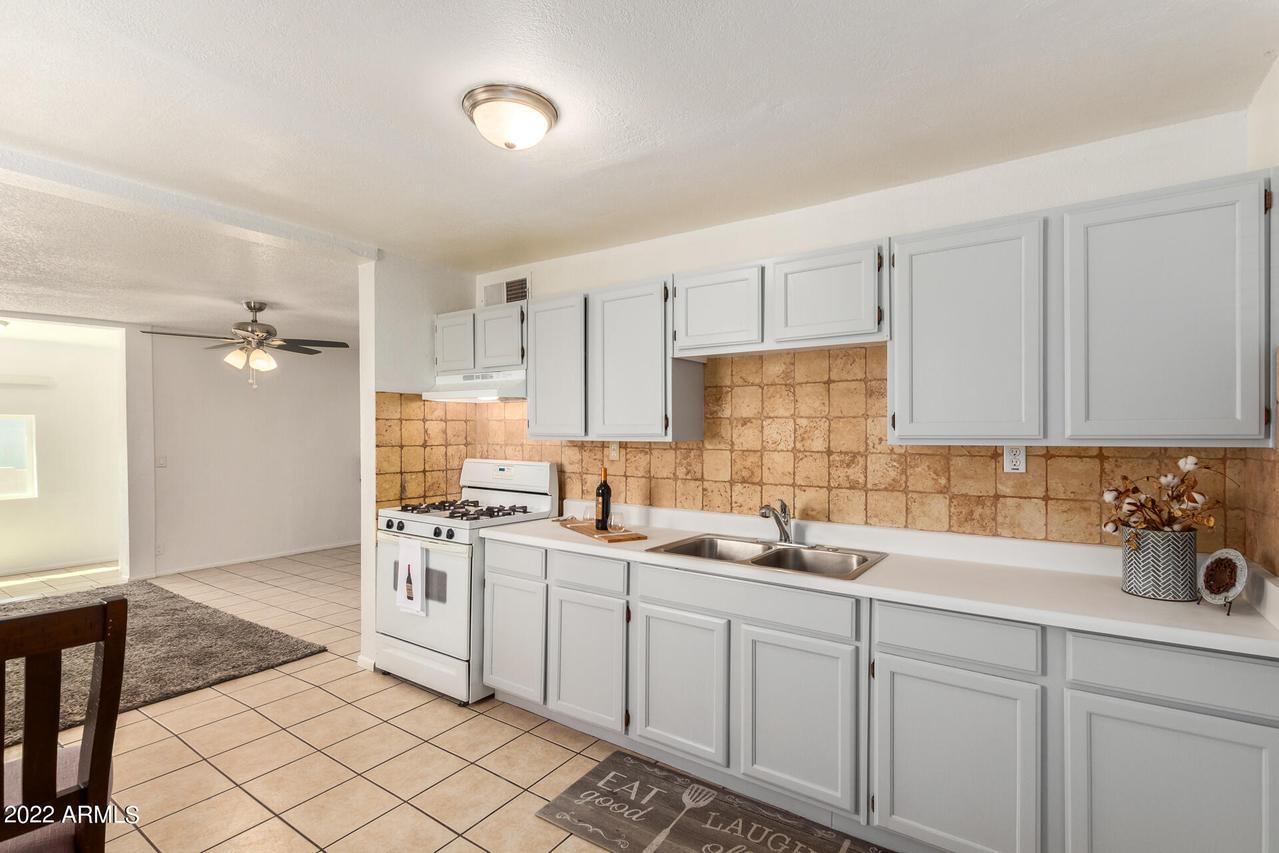 502 W Chambers St., Phoenix, AZ 85041