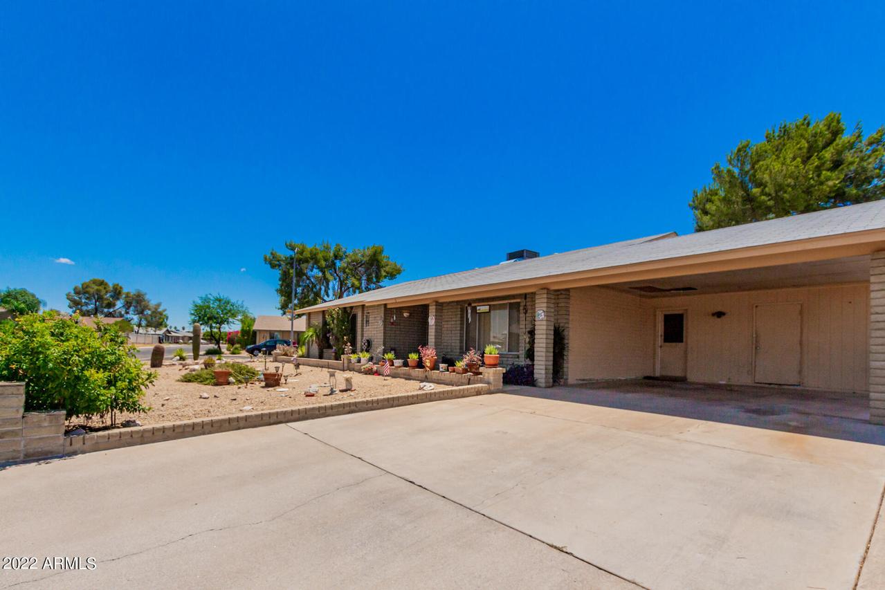 2101 W Topeka Dr., Phoenix, AZ 85027