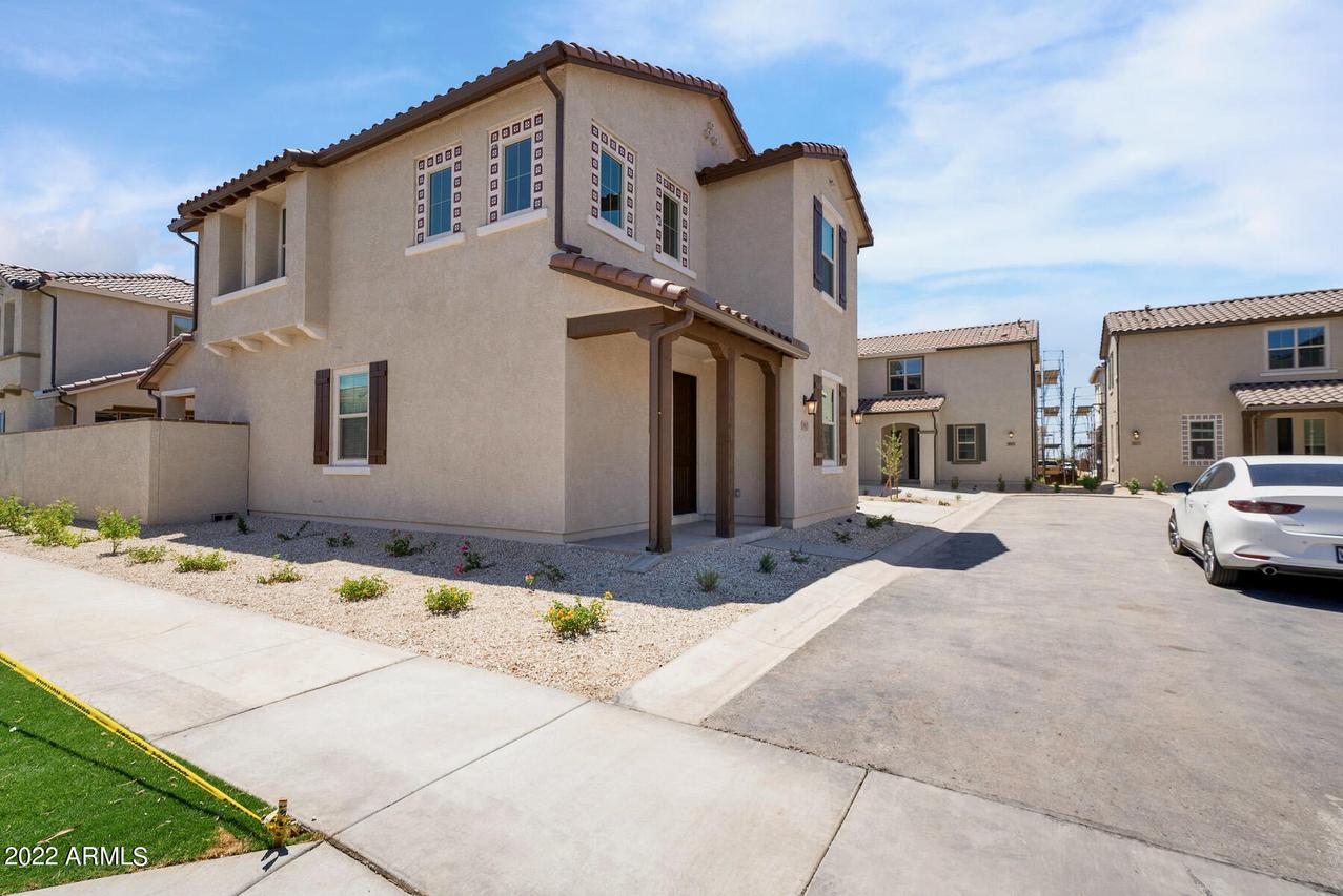 9915 E Tiburon Ave., Mesa, AZ 85212