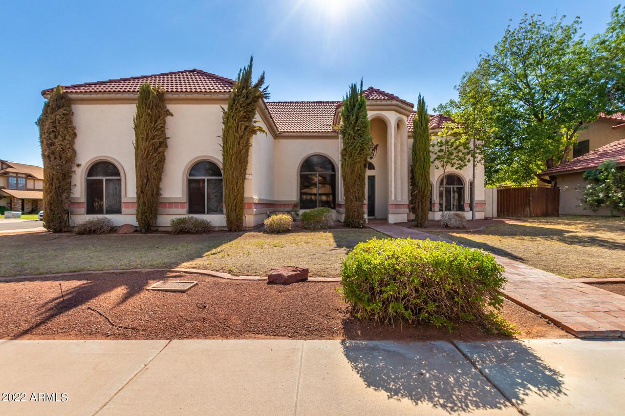 938 N 59th St., Mesa, AZ 85205