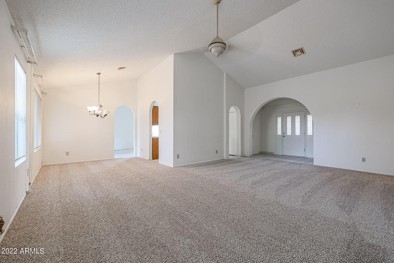 4601 N 106th Ave., Phoenix, AZ 85037