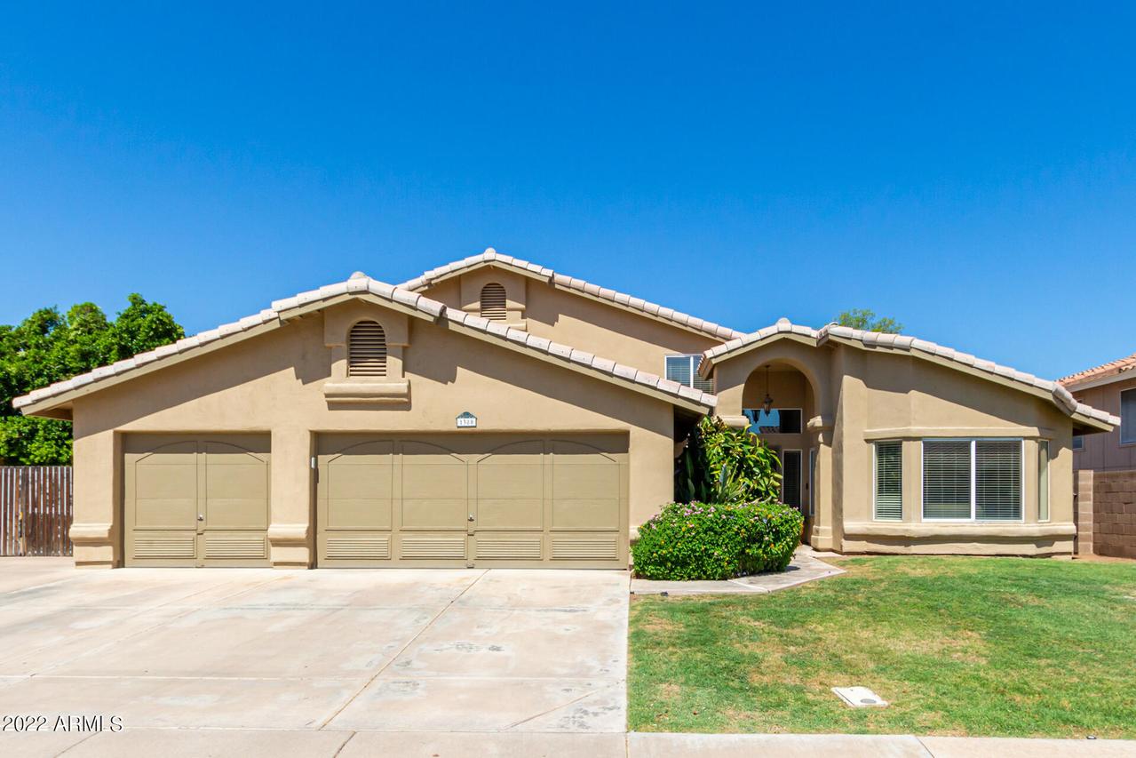 1380 N Desoto St., Chandler, AZ 85224