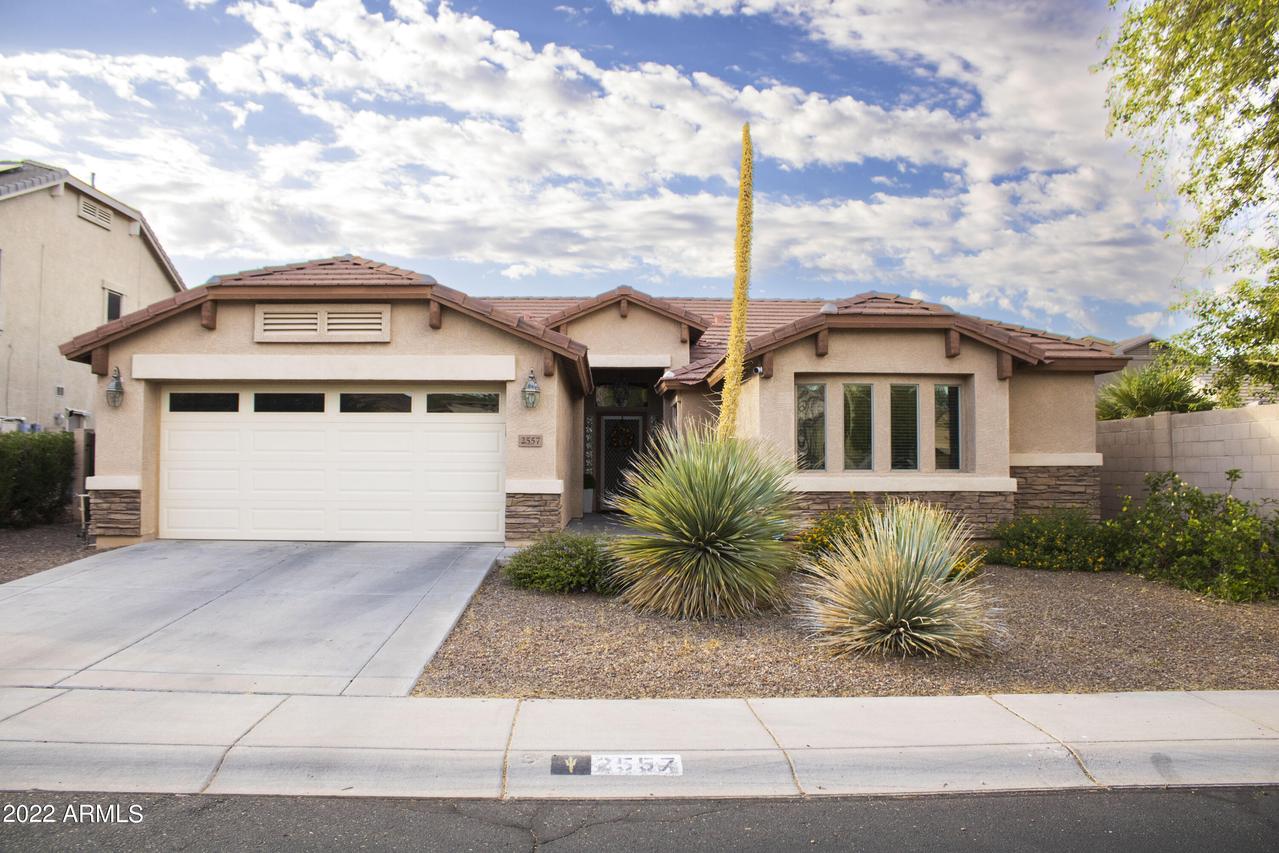 2557 E Quiet Hollow Ln., Phoenix, AZ 85024