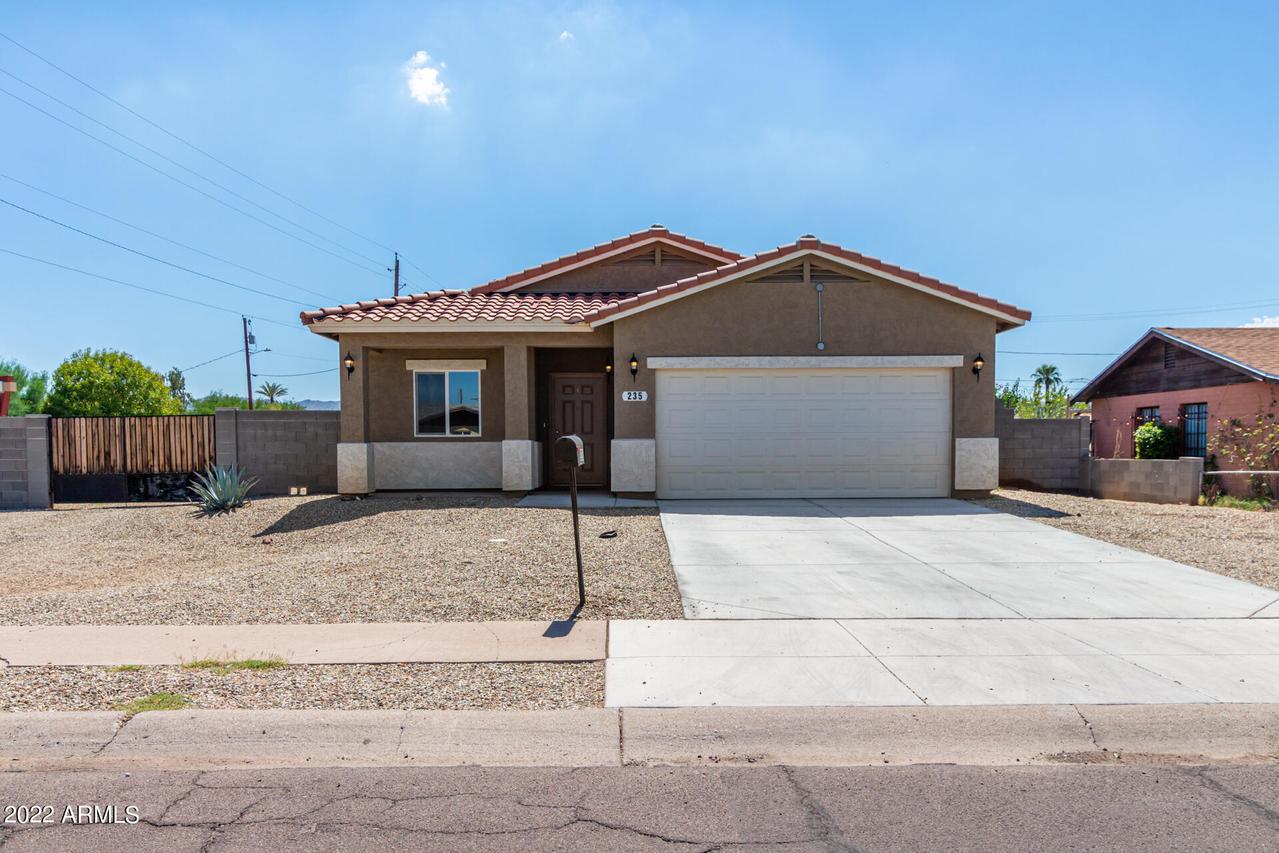235 E Jones Ave., Phoenix, AZ 85040