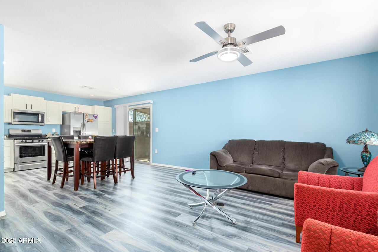 5241 W Mauna Loa Ln., Glendale, AZ 85306