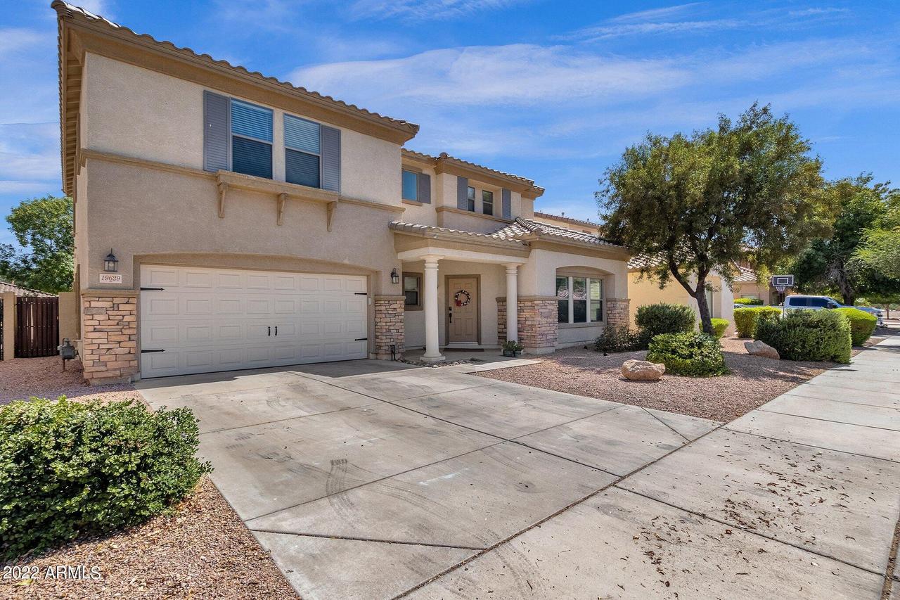 19629 E Canary Way, Queen Creek, AZ 85242