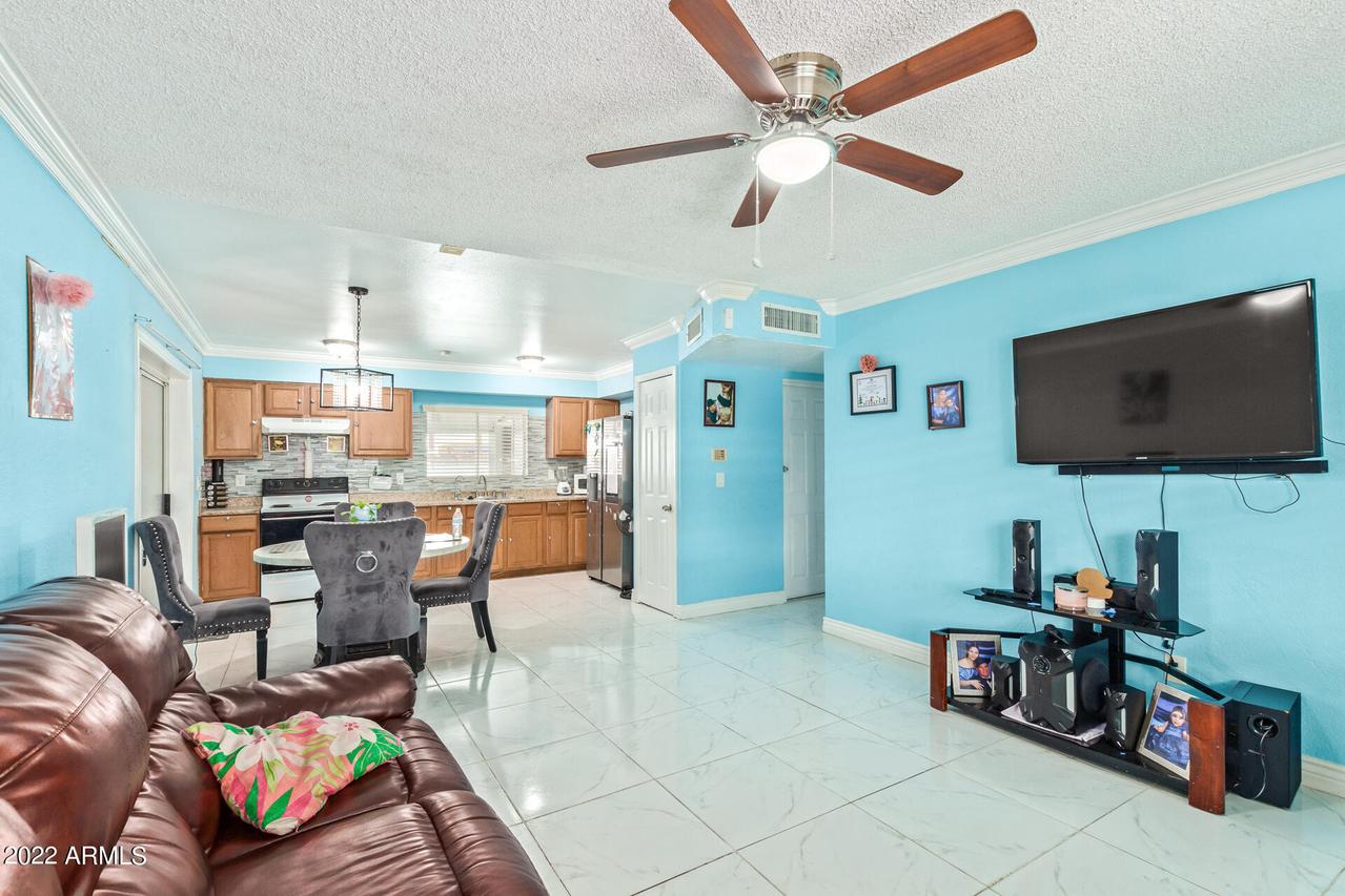 2342 N 58th Ln., Phoenix, AZ 85035