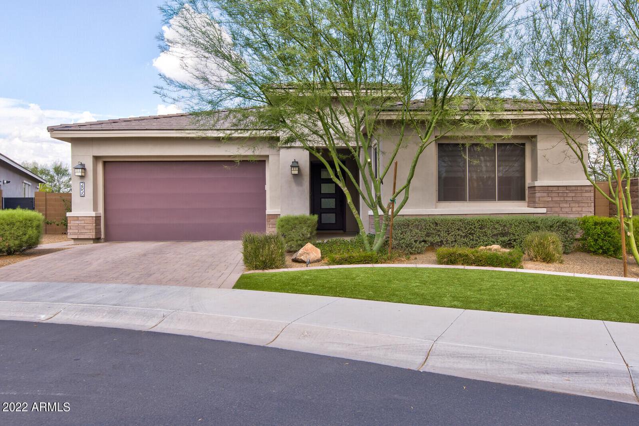 2856 E Donald Dr., Phoenix, AZ 85050