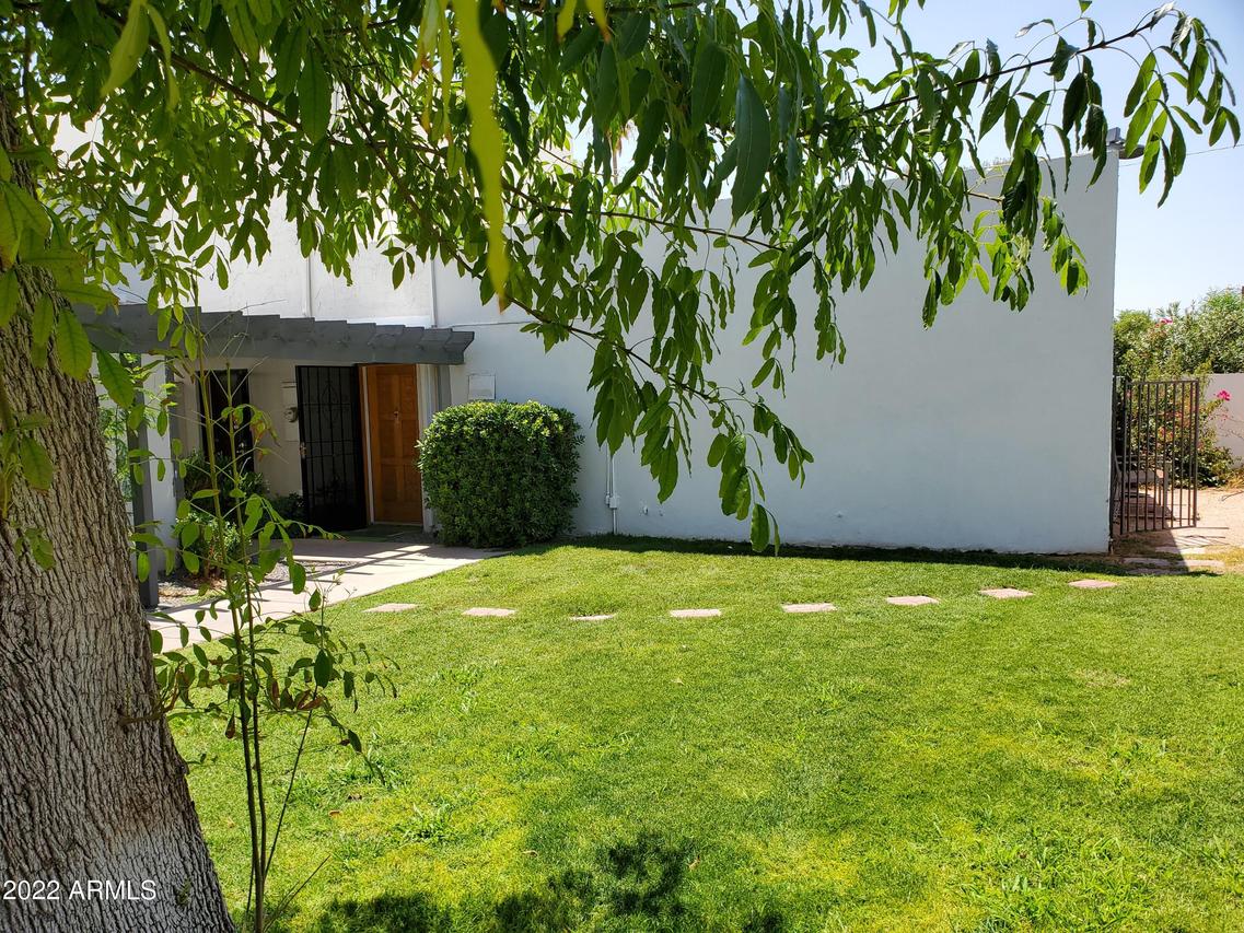 8566 E Indian School Rd. #B, Scottsdale, AZ 85251