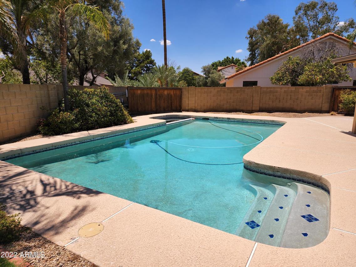 5015 E Paradise Ln., Scottsdale, AZ 85254