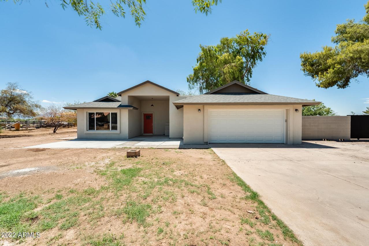 6232 S 66th Ave., Laveen, AZ 85339