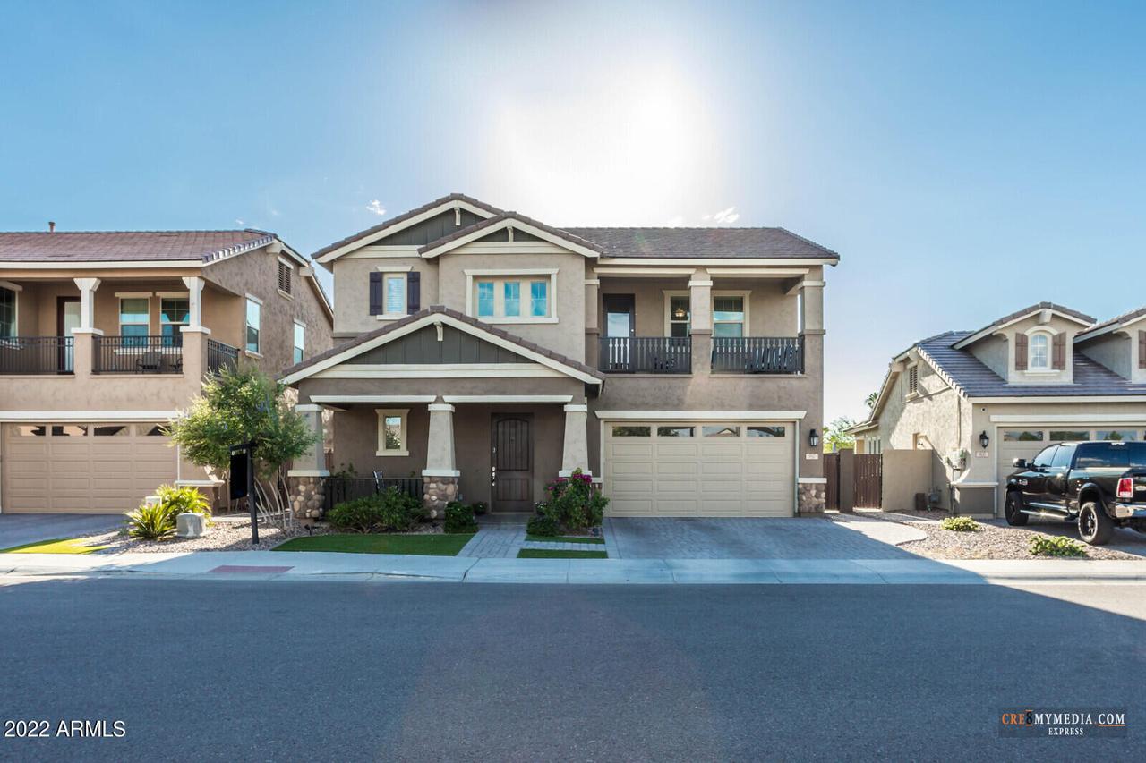 910 S Edith Dr., Chandler, AZ 85225