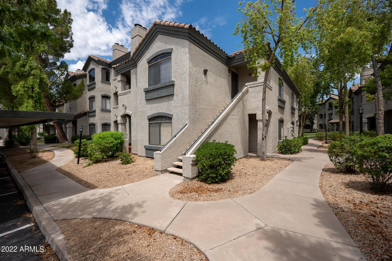 15095 N Thompson Peak Pkwy. #2042, Scottsdale, AZ 85260