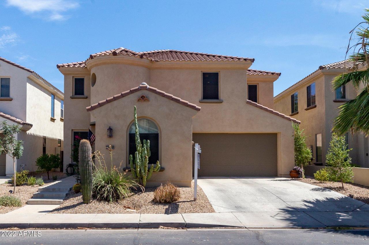 3301 S Sunland Dr., Chandler, AZ 85248
