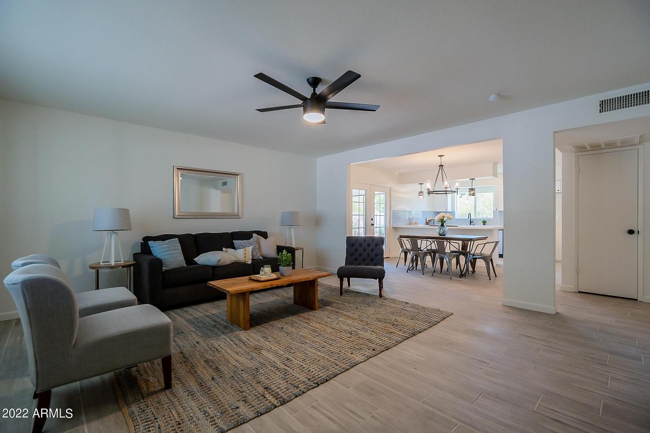 4413 W Vogel Ave., Glendale, AZ 85302