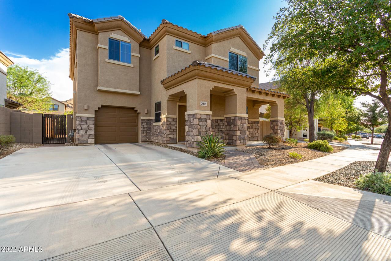 3915 E Branham Ln., Phoenix, AZ 85042