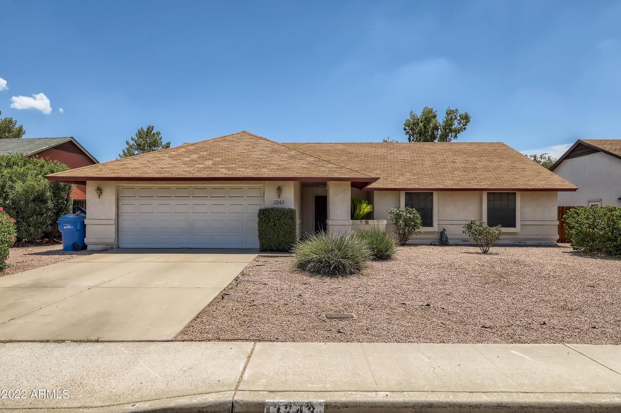 3243 W Campo Bello Dr., Phoenix, AZ 85053