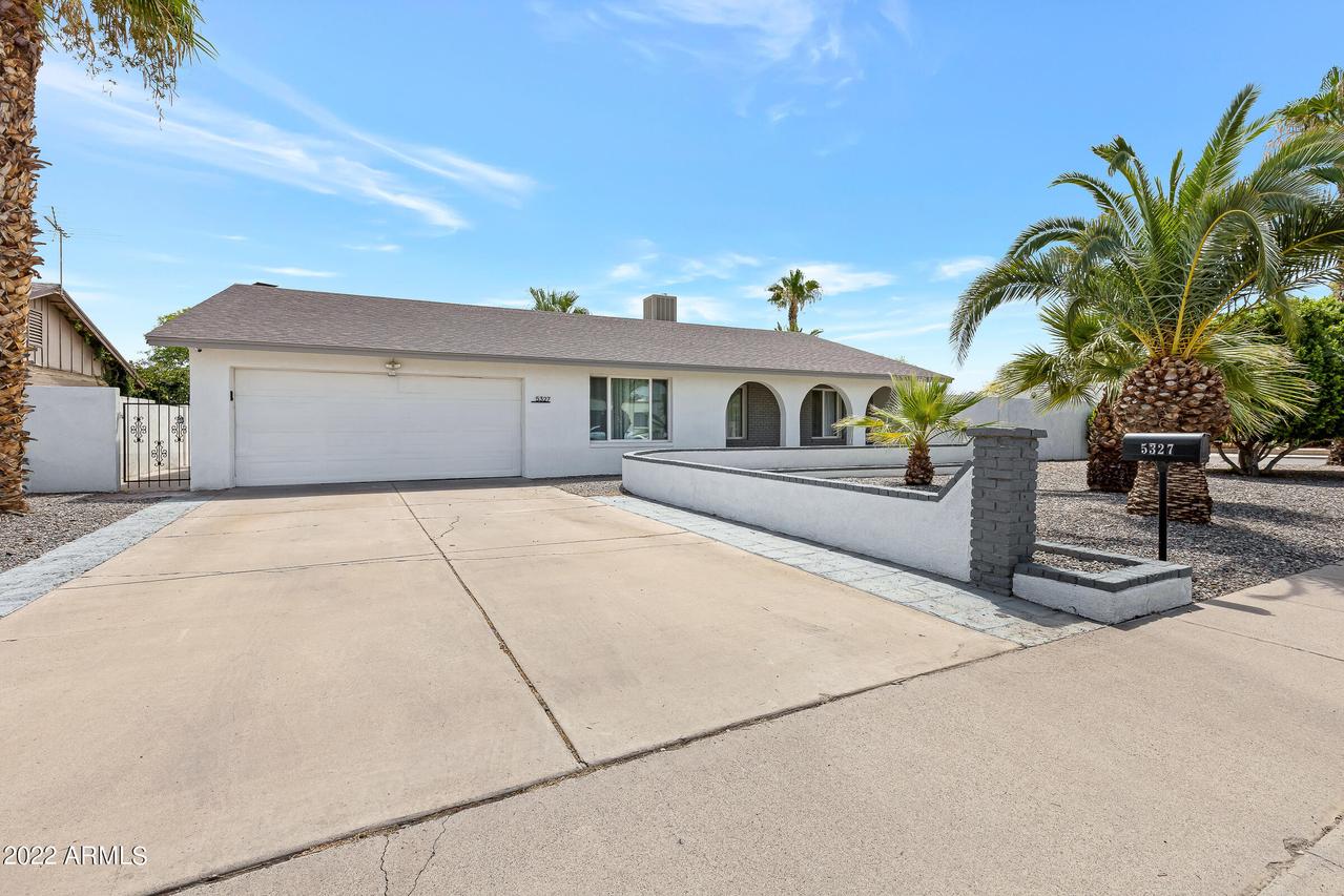 5327 S Country Club Way, Tempe, AZ 85283