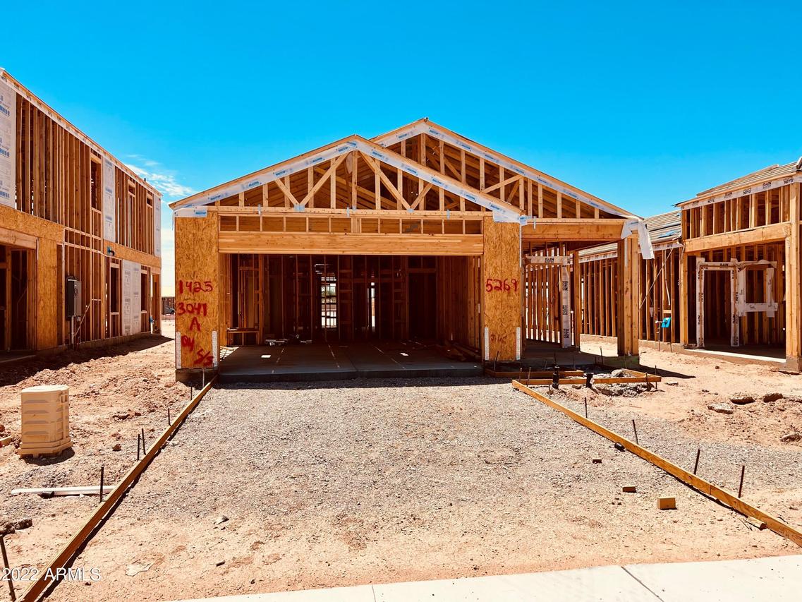 5269 E Gummite Dr., San Tan Valley, AZ 85143