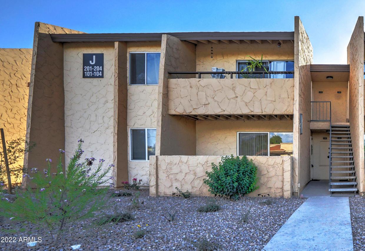 8055 E Thomas Rd. #J102, Scottsdale, AZ 85251