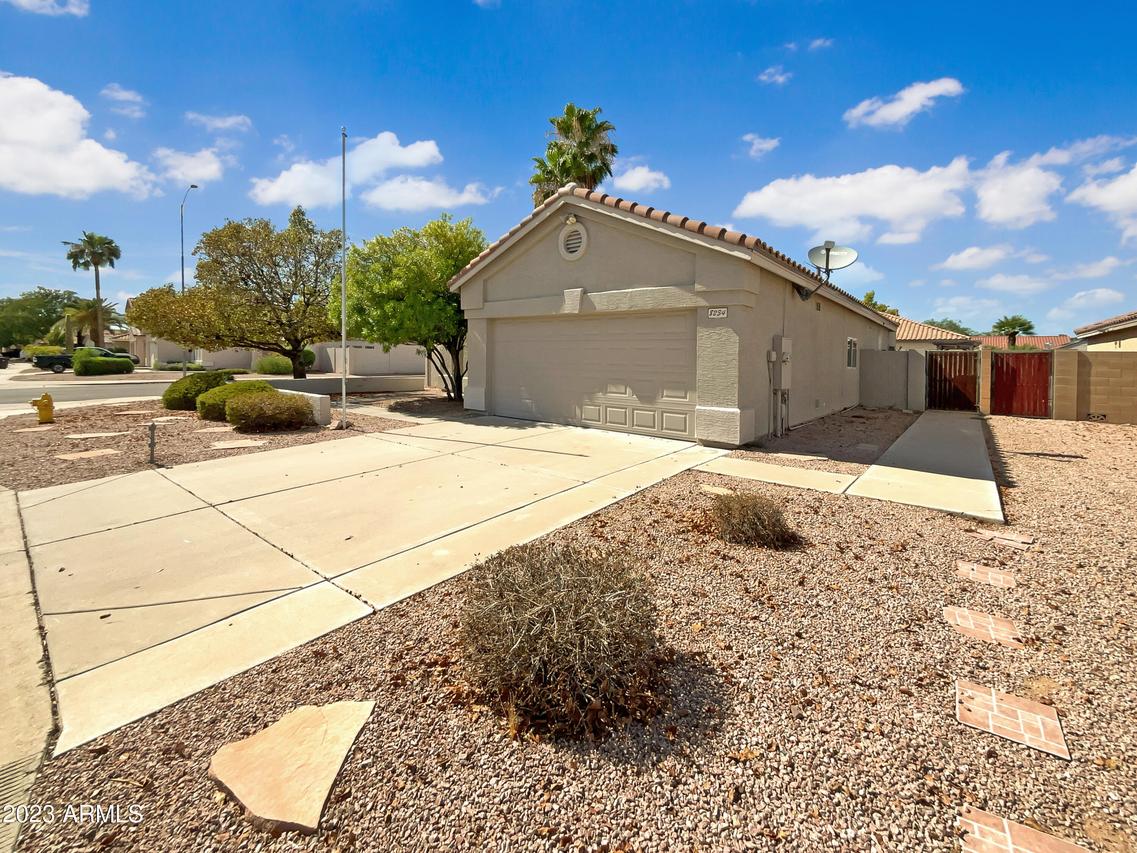 8234 E Peralta Ave., Mesa, AZ 85212