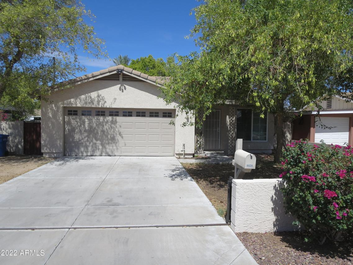 8828 N 5th St., Phoenix, AZ 85020