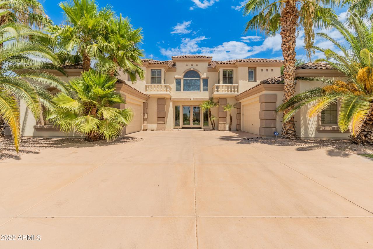 2517 S Constellation Way, Gilbert, AZ 85295
