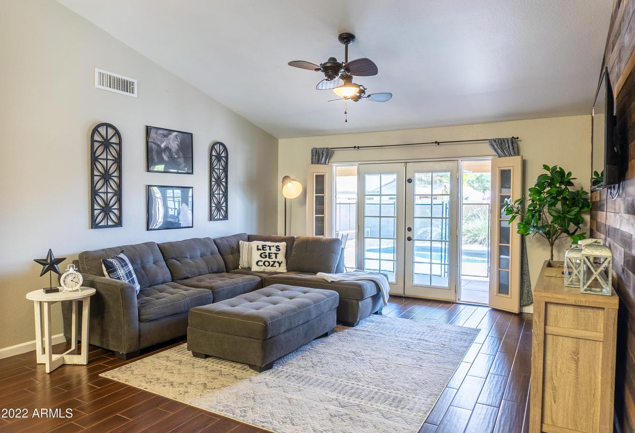 801 E Chicago St., Chandler, AZ 85225