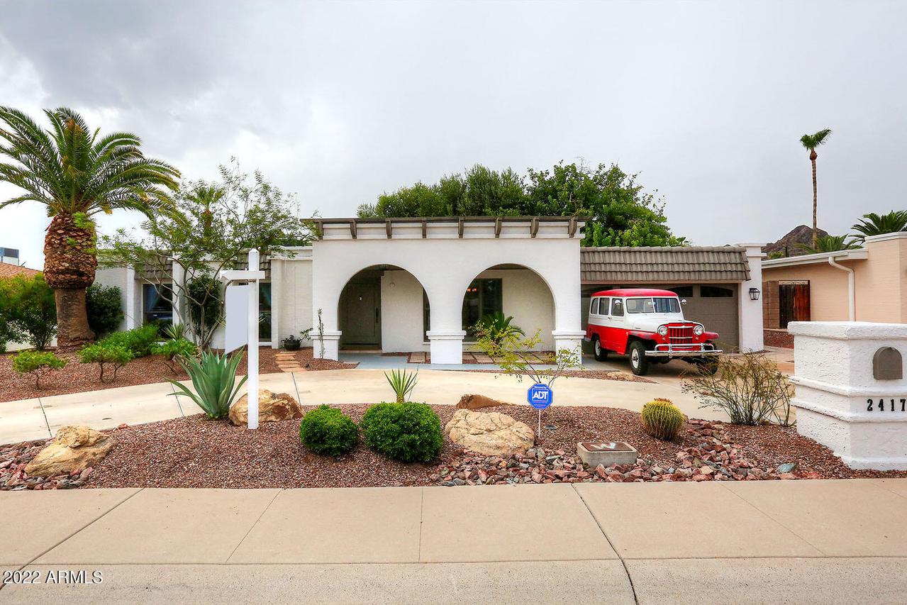2417 E Mescal St., Phoenix, AZ 85028