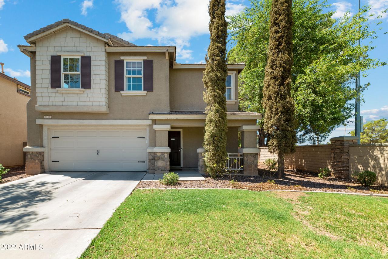 2101 E Sunland Ave., Phoenix, AZ 85040
