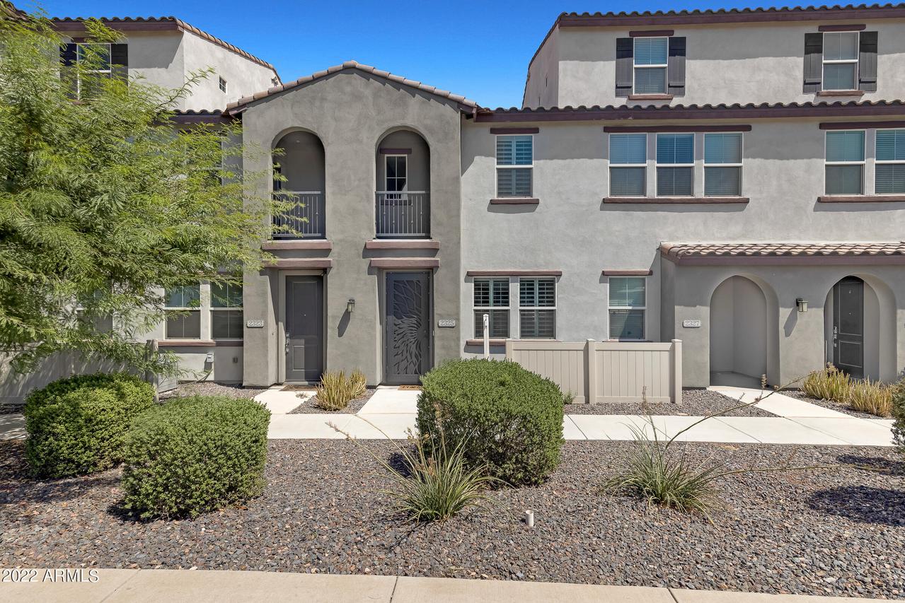 2325 E Huntington Dr., Phoenix, AZ 85040