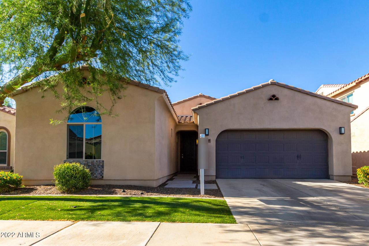 260 E Indigo Dr., Chandler, AZ 85286