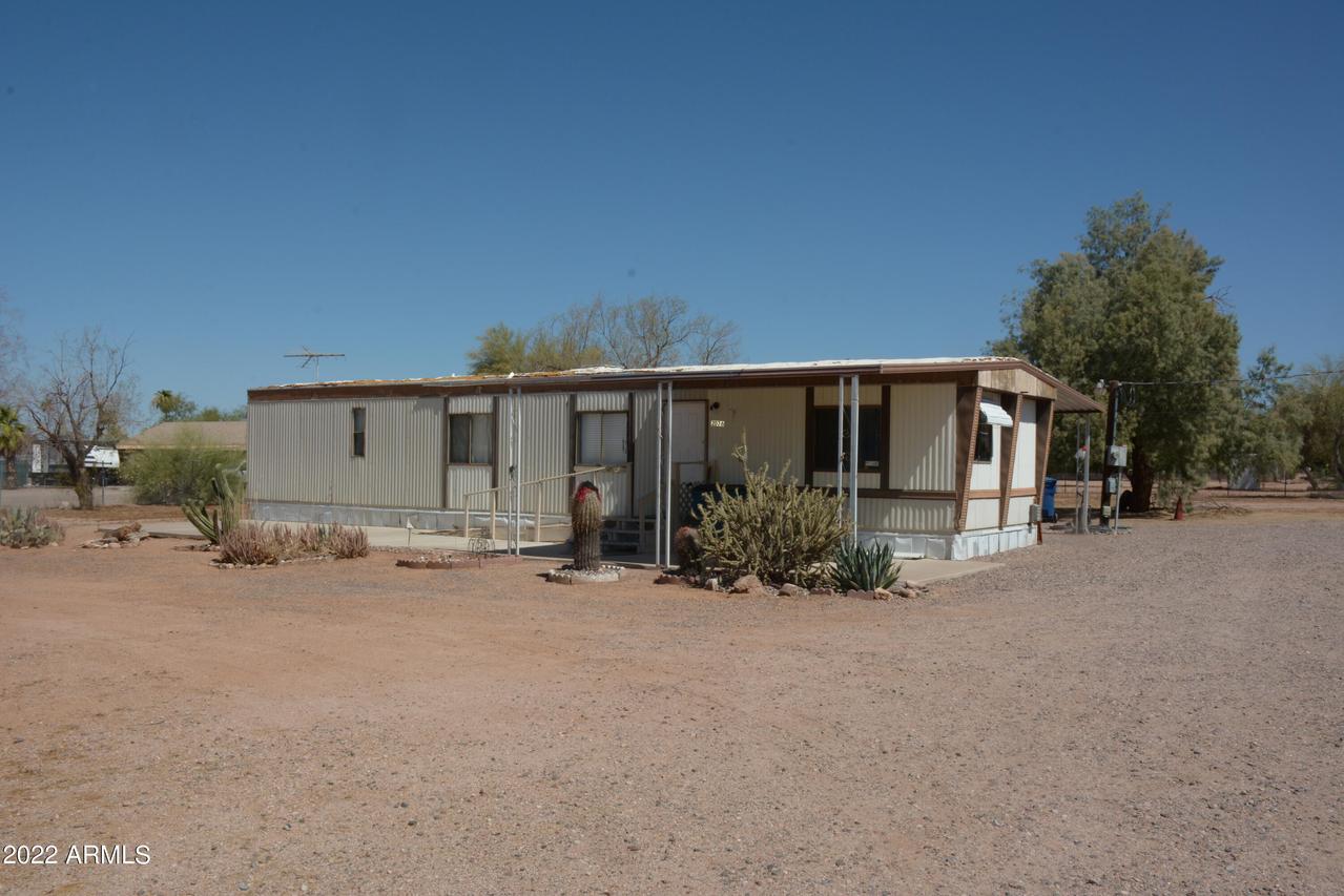 2076 W Roundup St., Apache Junction, AZ 85120