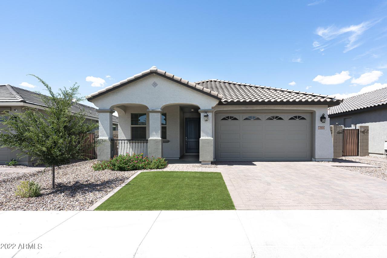2884 W Martinez Dr., Queen Creek, AZ 85144