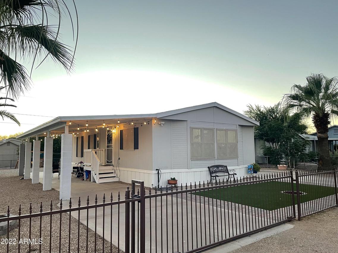 330 S 96th Pl., Mesa, AZ 85208