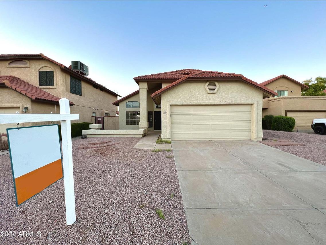 956 E Gila Ln., Chandler, AZ 85225