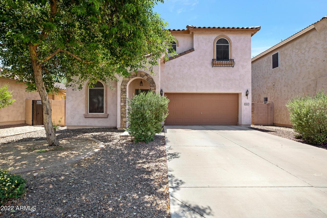 4841 E Meadow Creek Way, San Tan Valley, AZ 85140