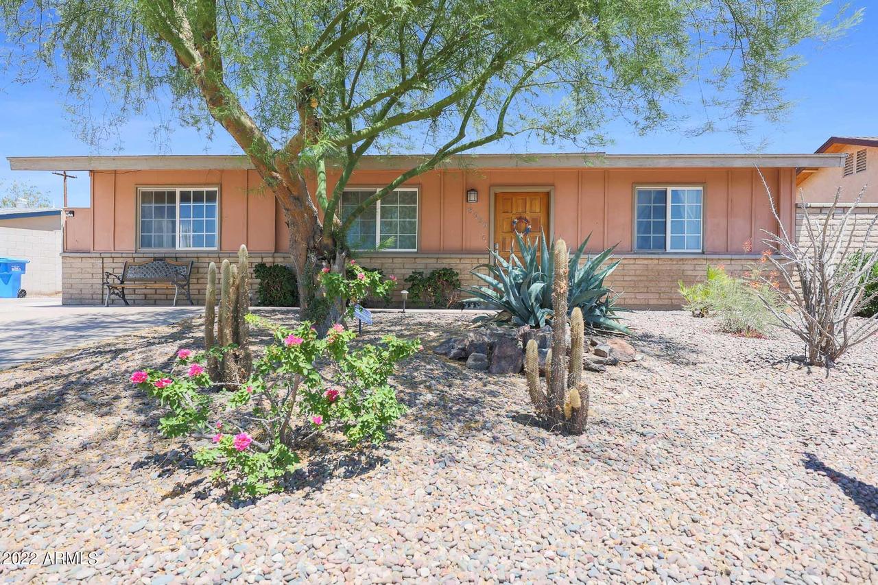 8929 N 13th St., Phoenix, AZ 85020