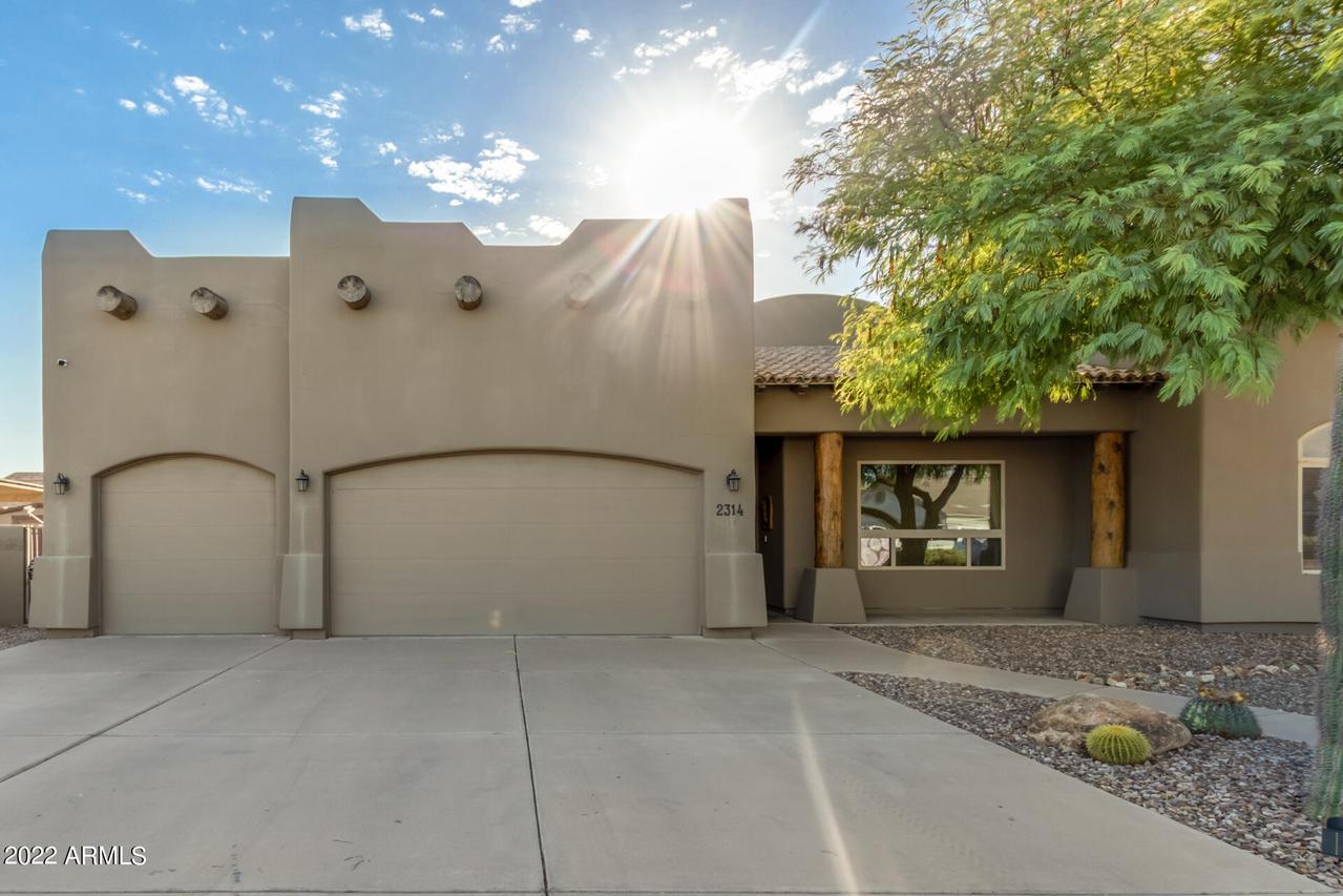 2314 N Wilbur Cir., Mesa, AZ 85201