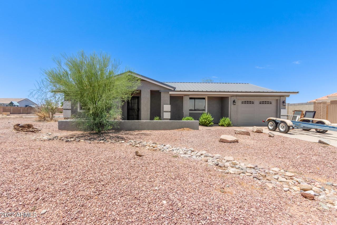 13750 S Calumet Rd., Arizona City, AZ 85223