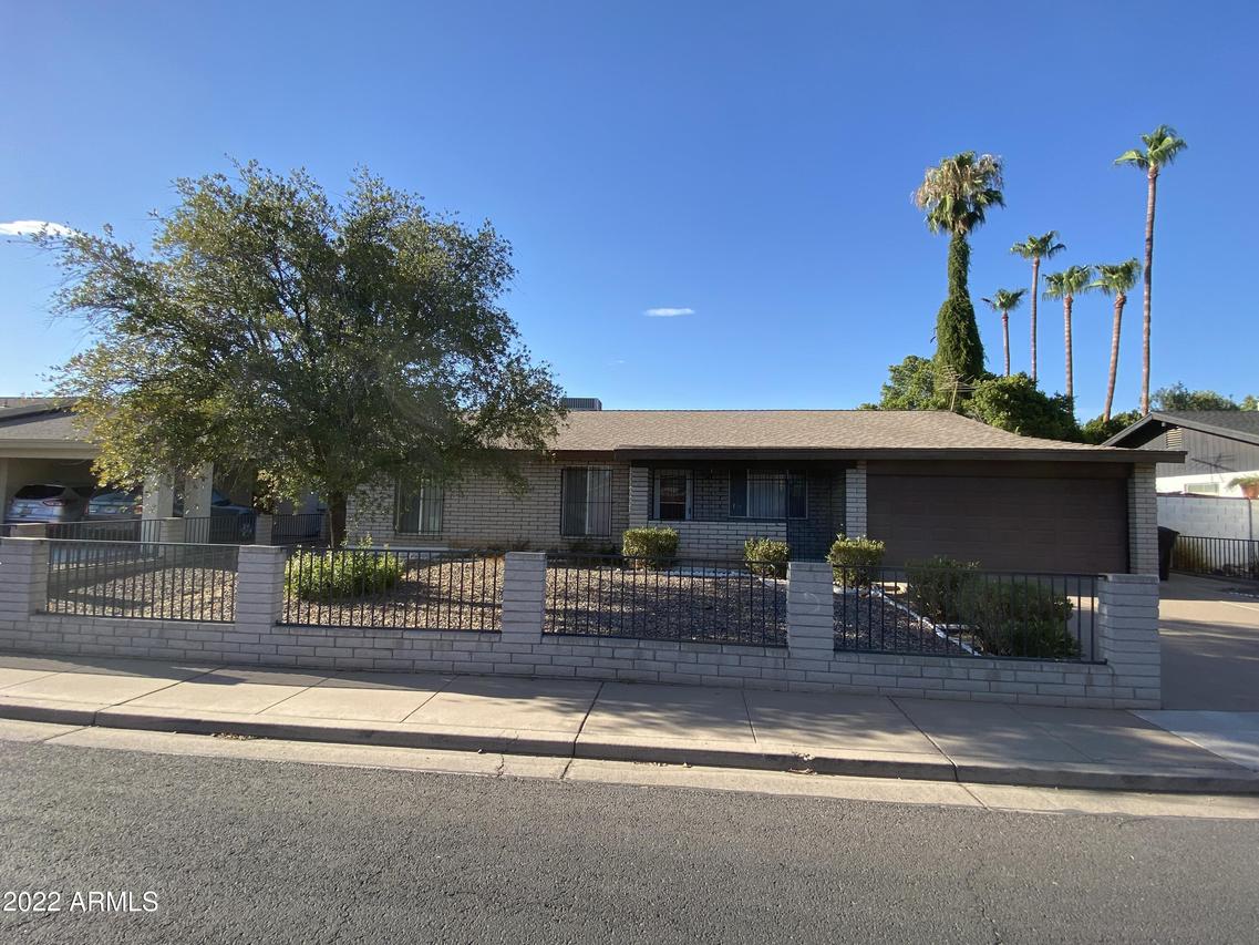 860 E Gable Ave., Mesa, AZ 85204