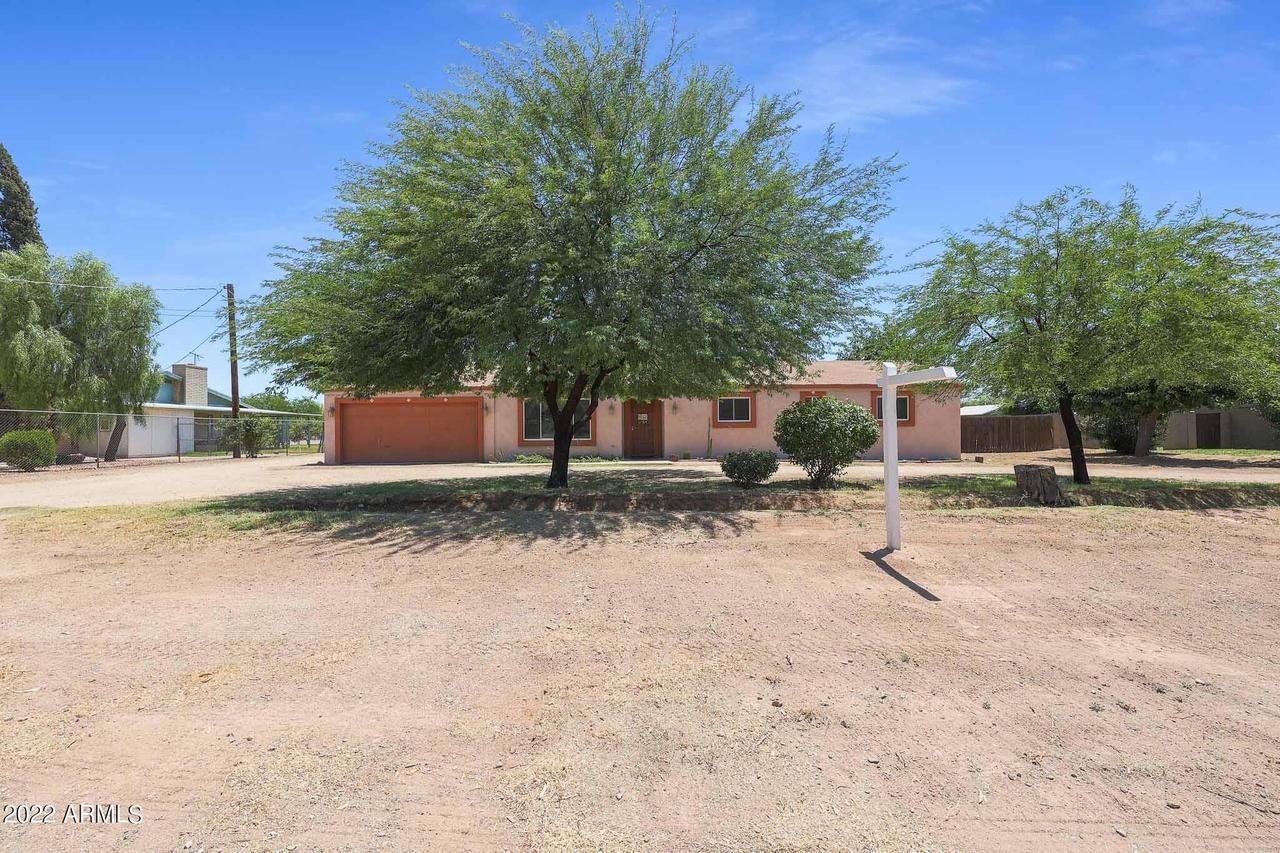 4037 W Westcott Dr., Glendale, AZ 85308
