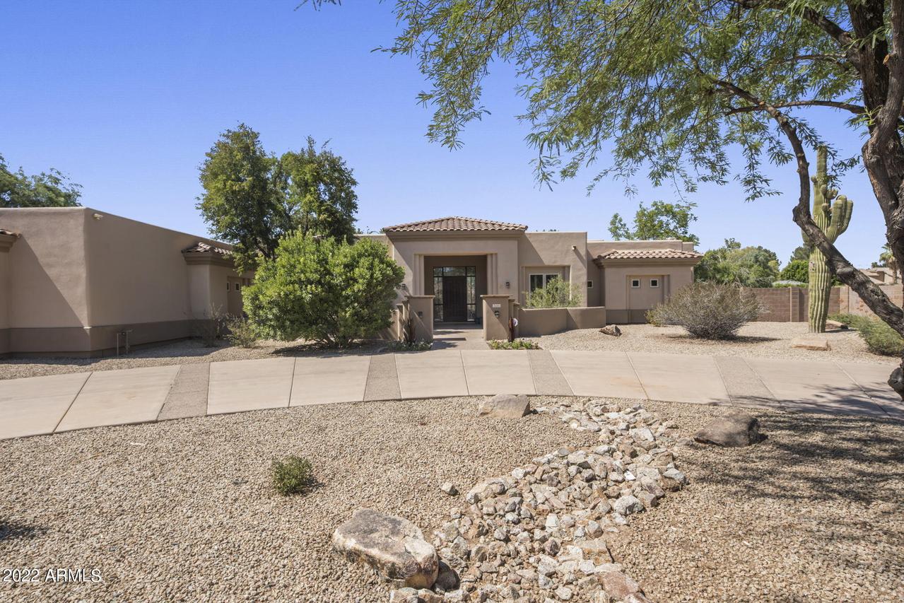 2408 W Laredo St., Chandler, AZ 85224