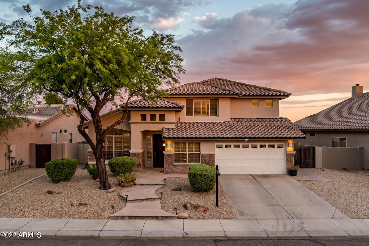 4379 E Lariat Ln., Phoenix, AZ 85050