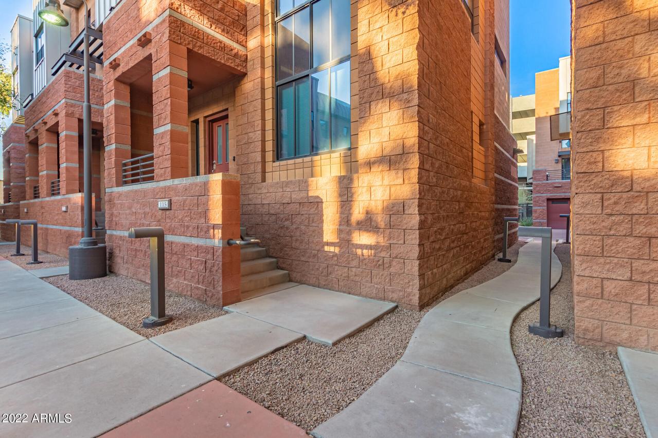 330 S Farmer Ave. #115, Tempe, AZ 85281