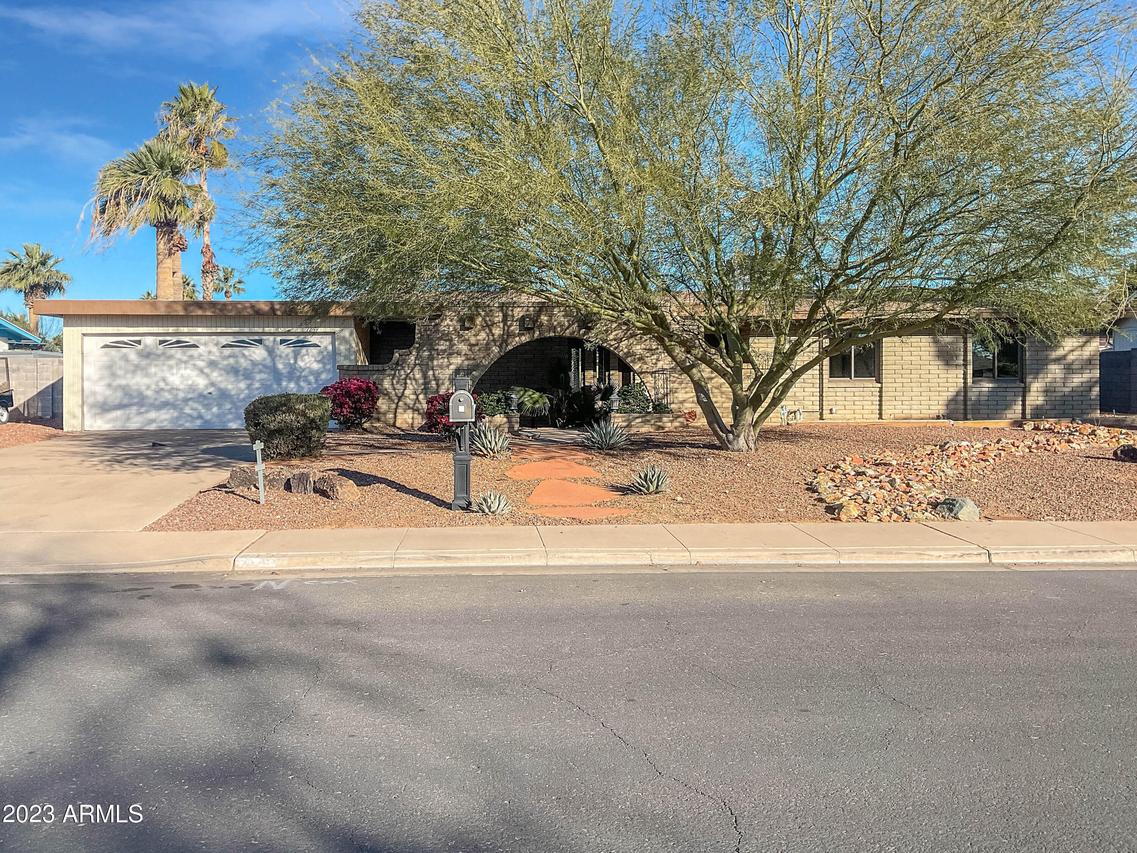 2142 E Evergreen St., Mesa, AZ 85213