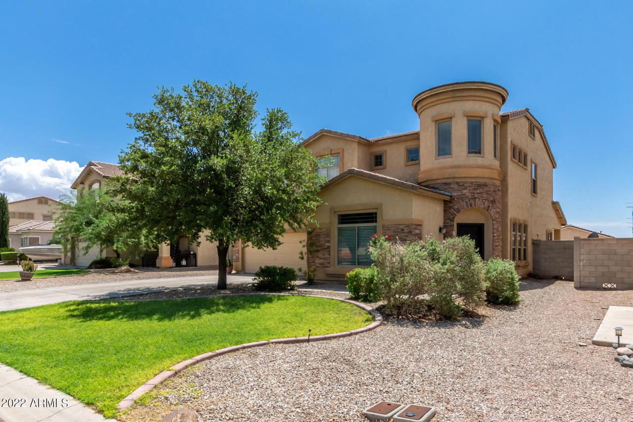 10035 E Hay Loft Rd., Florence, AZ 85132