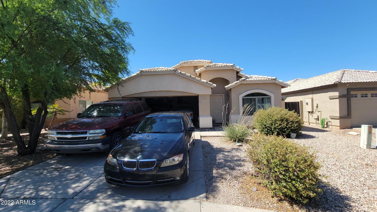 1171 E Elm Rd., San Tan Valley, AZ 85140