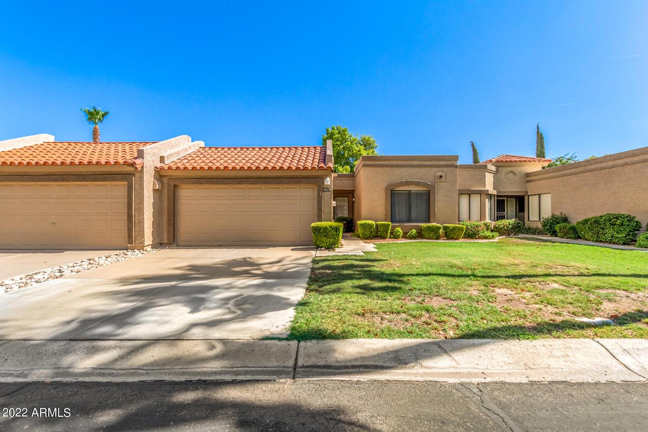 9825 W Taro Ln., Peoria, AZ 85382