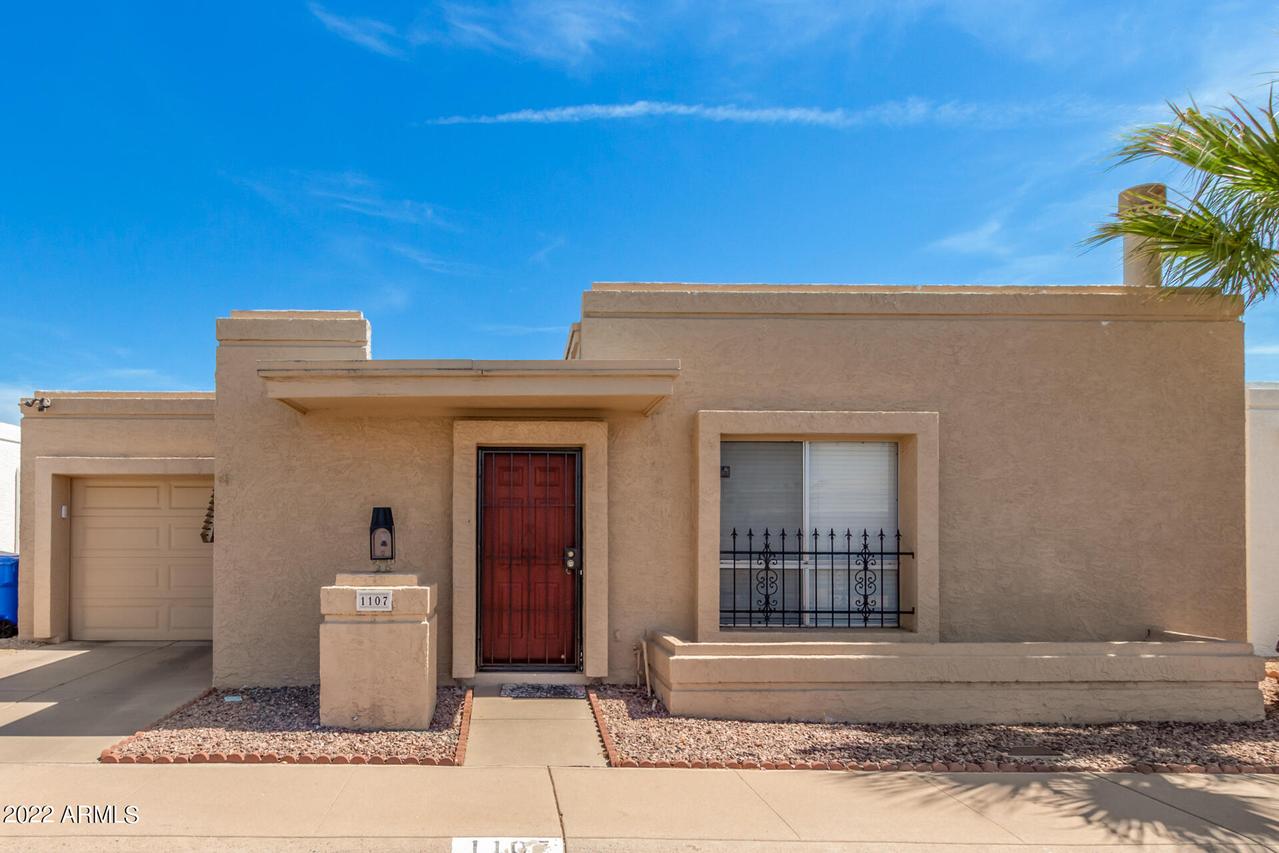 1107 E Villa Rita Dr., Phoenix, AZ 85022